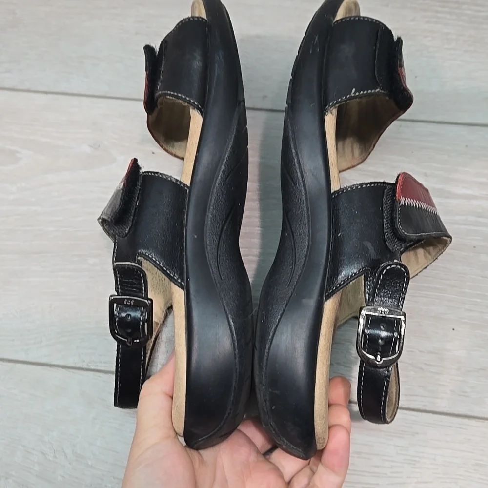 SAS Women Hook&loop Leatger Strappy Sandals Shoes Sz 8.5M
